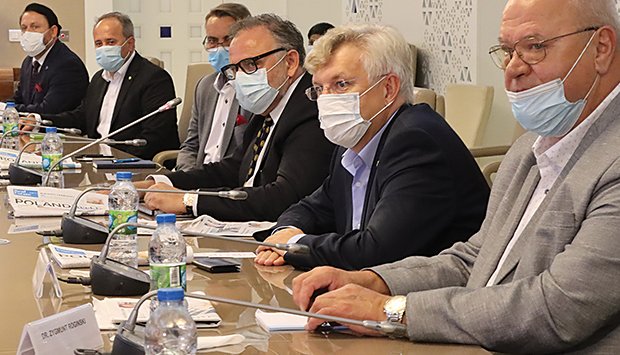 EMPRESÁRIOS  POLACOS SONDAM PONTENCIALIDADES  DO MERCADO NACIONAL