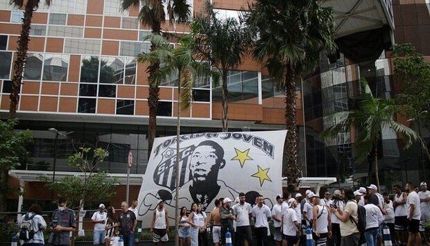 MORTE DE PELÉ DEVEU-SE À  FALÊNCIA DE MÚLTIPLOS ÓRGÃOS