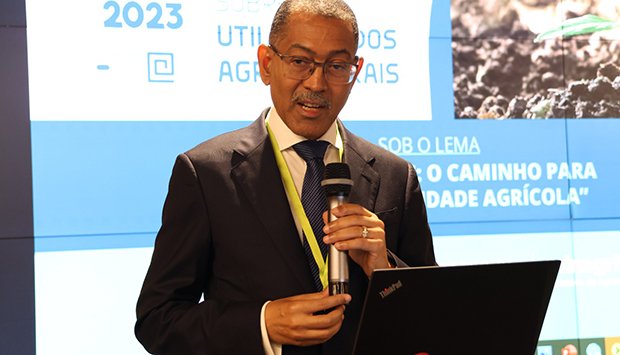 ANGOLA PODERÁ DEIXAR DE IMPORTAR FERTILIZANTES