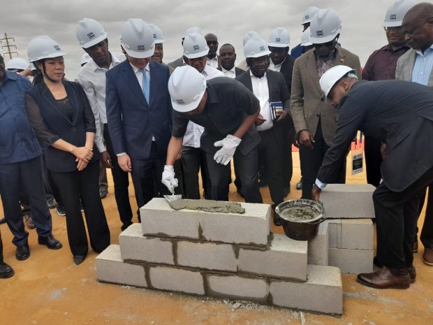 LANÇADA PRIMEIRA PEDRA DO EDIFÍCIO PRINCIPAL DA CIDADE DO SÉCULO DE ANGOLA