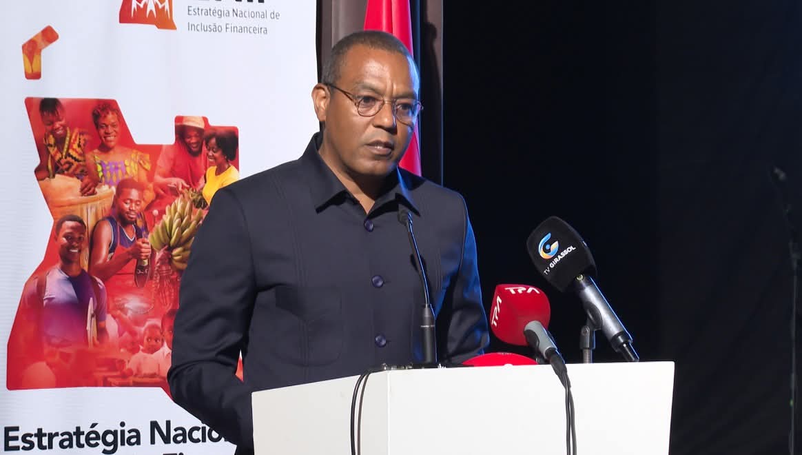 ANGOLA PARTICIPA NO FÓRUM ECONÓMICO COM A REPÚBLICA DEMOCRATICA DO CONGO