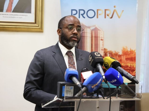 PROGRAMA DE PRIVATIZAÇÃO PRETENDE ACELERAR PROCESSO DE ALIENAÇÃO