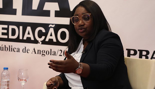 Angola prevê recuperar 50 mil milhões de dólares nos próximos cinco anos