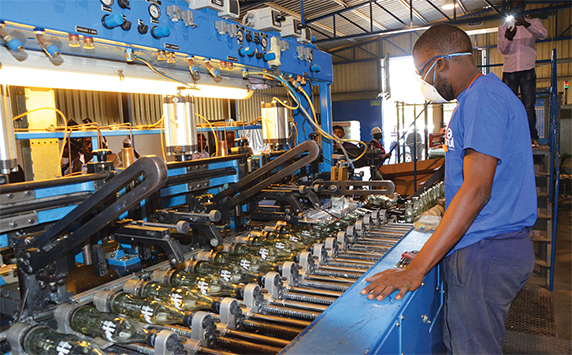 PRODUÇÃO INDUSTRIAL BAIXA 5,90 PONTOS PERCENTUAIS