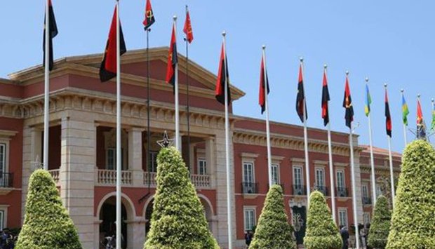 MEMBROS DO EXECUTIVO SÃO EMPOSSADOS