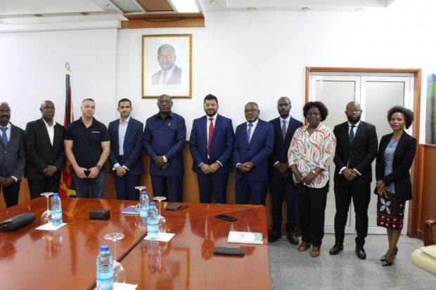DUBAI INTERESSADO EM INVESTIR NA PRODUÇÃO DE ARROZ E ABACATE EM ANGOLA