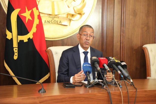 ANGOLA ANUNCIA SAIDA DA OPEP