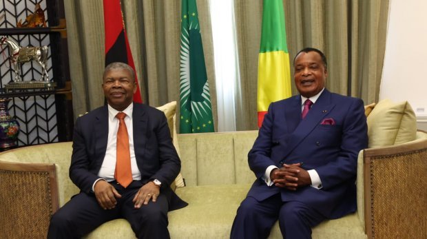 CHEFE DE ESTADO PARTICIPA NA CIMEIRA EXTRAORDINÁRIA DOS ESTADOS DA ÁFRICA CENTRAL