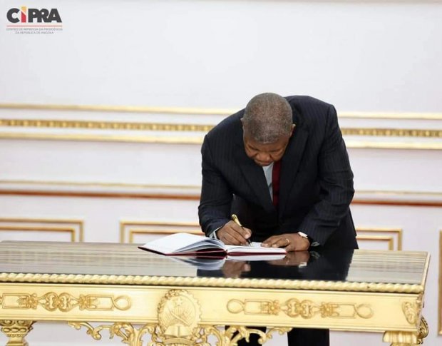 PRESIDENTE DA REPÚBLICA FAZ MOVIMENTAÇÕES NAS EMPRESAS PÚBLICAS DO SECTOR  DOS TRANSPORTES