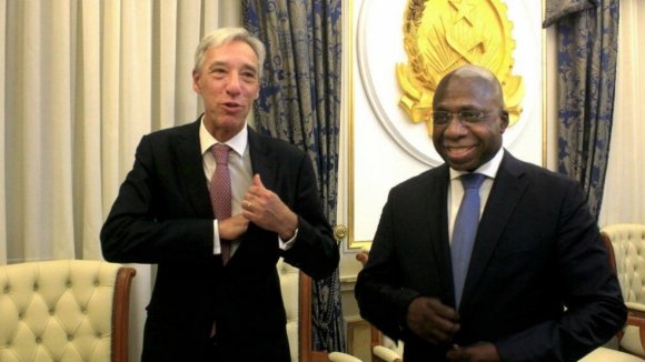 MINISTRO TÉTE ANTÓNIO EM PORTUGAL PARA PREPARAR CIMEIRA DA CPLP