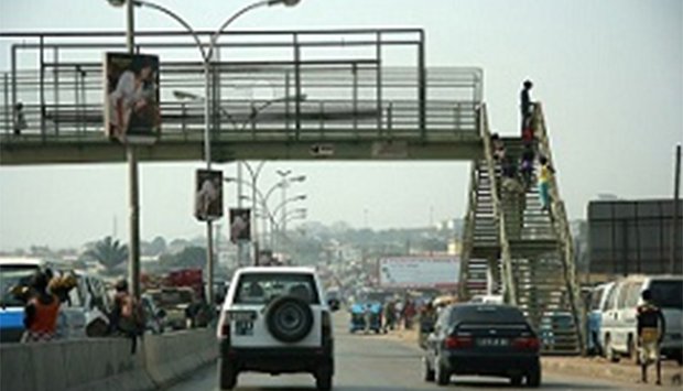 AVENIDA 21 DE JANEIRO INTERDITADA PARA OBRAS