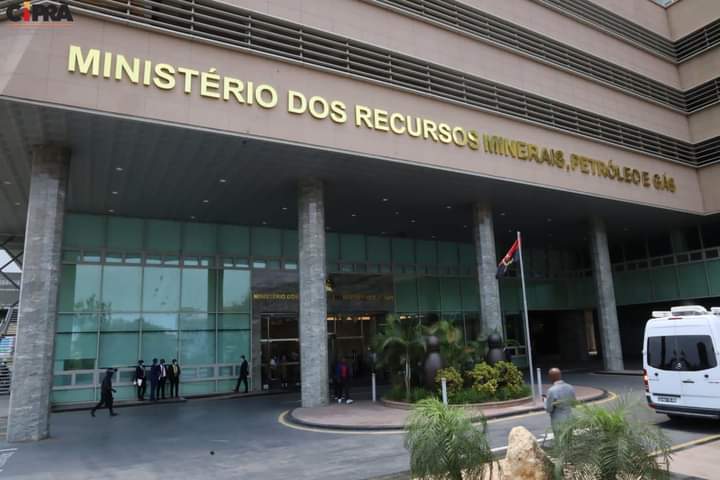 FEIRA DE NEGÓCIOS E IDEIAS É PROMOVIDA PELO MIREMPET