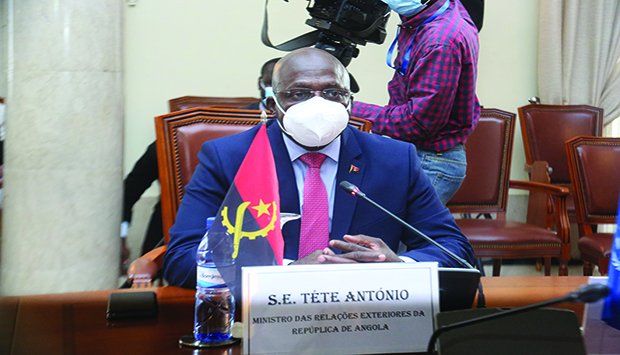 ANGOLA ANALISA COOPERAÇÃO BILATERAL COM QUATRO PAÍSES