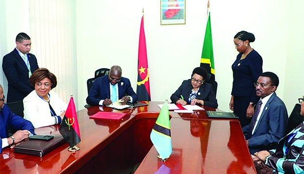 ANGOLA E TANZÂNIA TROCAM EXPERIÊNCIAS