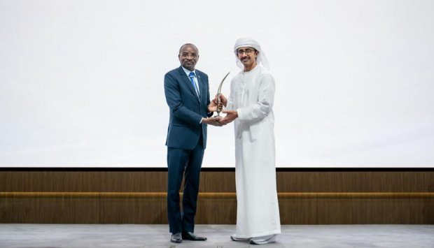 EMBAIXADA DE ANGOLA NOS  EAU DISTINGUIDA COM PRÉMIO DE “EXCELÊNCIA”