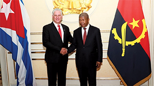 PRESIDENTE DA REPÚBLICA FELICITA GOVERNO E POVO CUBANO
