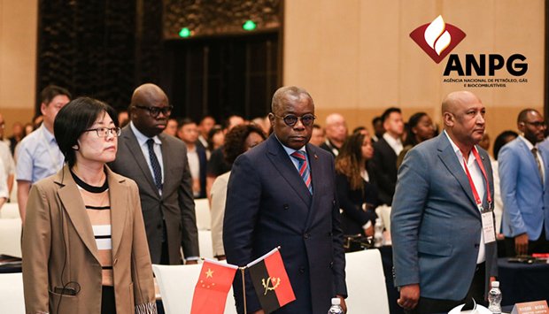 ANGOLA PROCURA ACORDOS DE NEGÓCIOS EM PEQUIM-CHINA