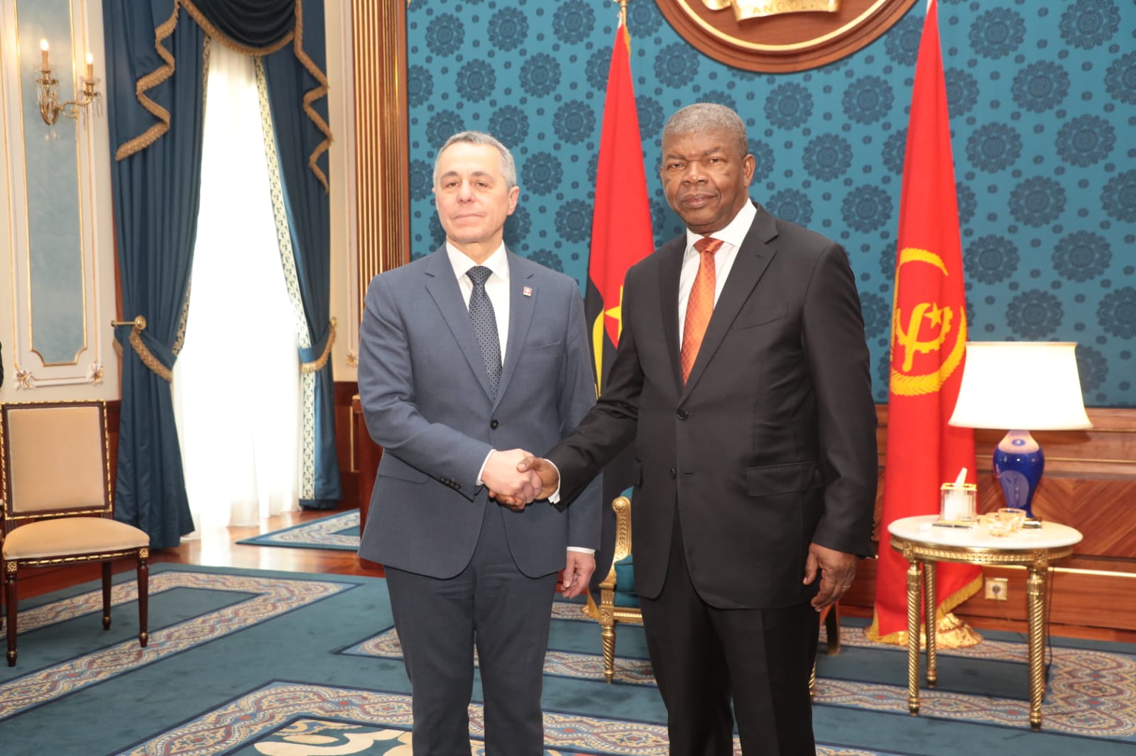 PRESIDENTE DA REPÚBLICA RECEBE MINISTRO DOS NEGÓCIOS ESTRANGEIROS DA SUÍÇA